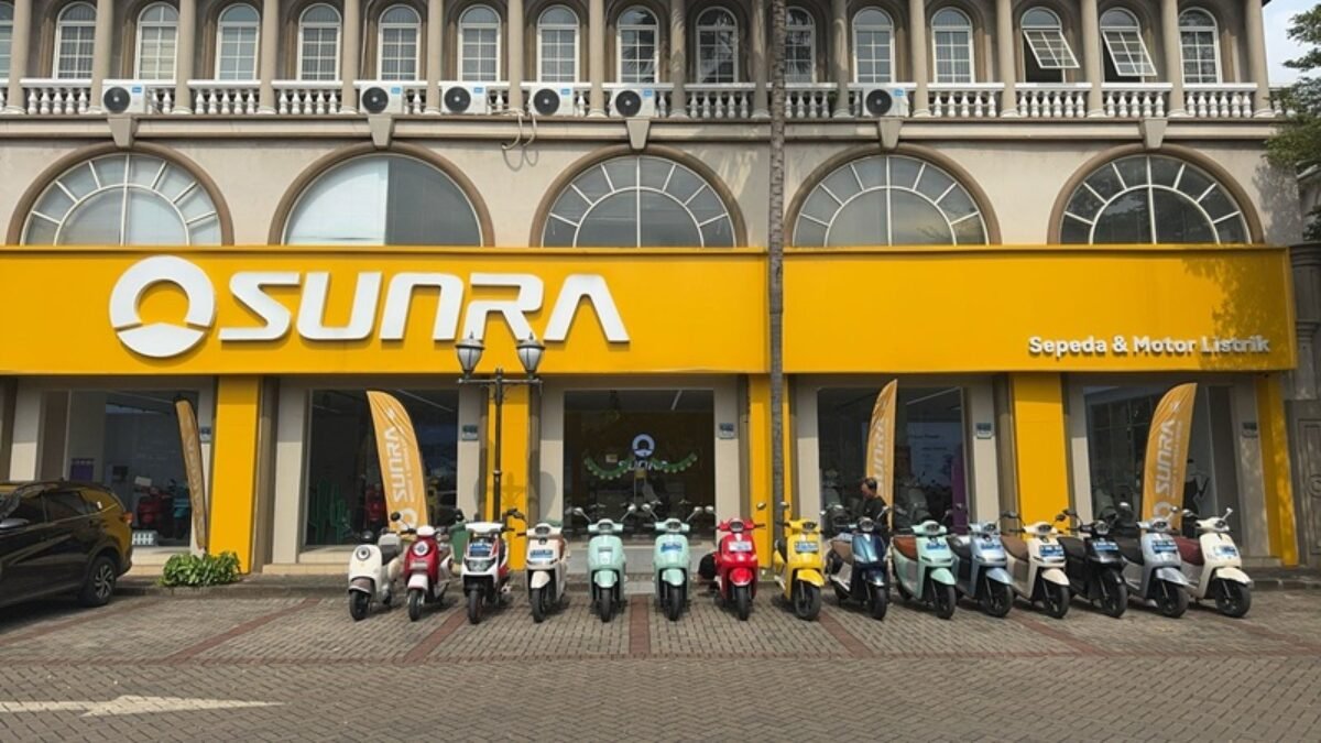 SUNRA Adakan Touring Ngabuburit dan Berbagi Takjil di Kota Tua SUNRA Adakan Touring Ngabuburit dan Berbagi Takjil di Kota Tua