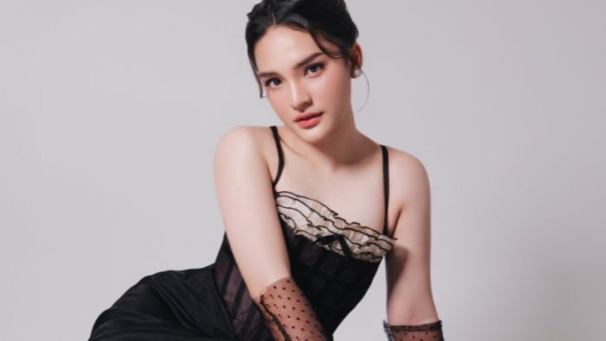 Lagu “Setidaknya” Maysha Jhuan: Nyanyian Luka, Harapan, dan Keberanian Melepas Cinta Tanpa Kepastian Lagu “Setidaknya” Maysha Jhuan: Nyanyian Luka, Harapan, dan Keberanian Melepas Cinta Tanpa Kepastian