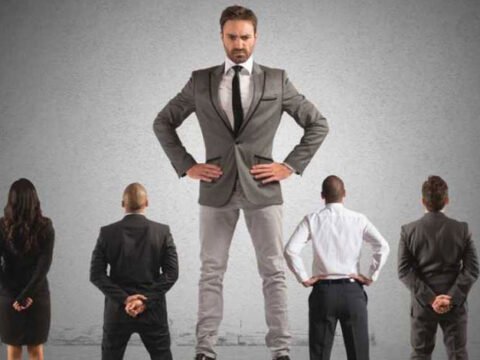 Tidak Enaknya Menjadi Bos, Multidimensi Atasan