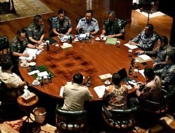 Presiden Prabowo Gelar Rapat Meja Bundar Bersama Dewan Jenderal di Hambalang, Bahas Pertahanan Negara
