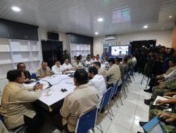 Rapat Darurat di Aceh: Prabowo Instruksikan Penanganan Bencana Lebih Cepat dan Terukur