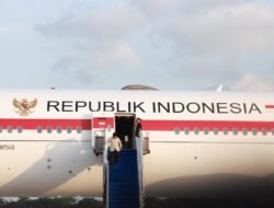 Pesawat Garuda Indonesia-1 Mendarat di Base Ops Halim Perdanakusuma, Bawa Oleh-Oleh Investasi Rp90 Triliun