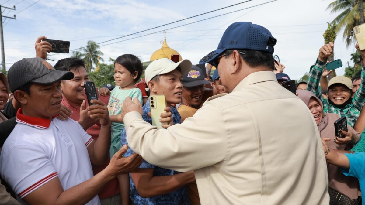 Prabowo Pastikan Anggaran Penanganan Bencana Cukup: Bantuan Boleh Masuk dengan Mekanisme yang Jelas