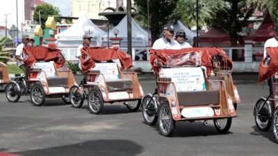 Becak Listrik untuk Pengayuh Senja