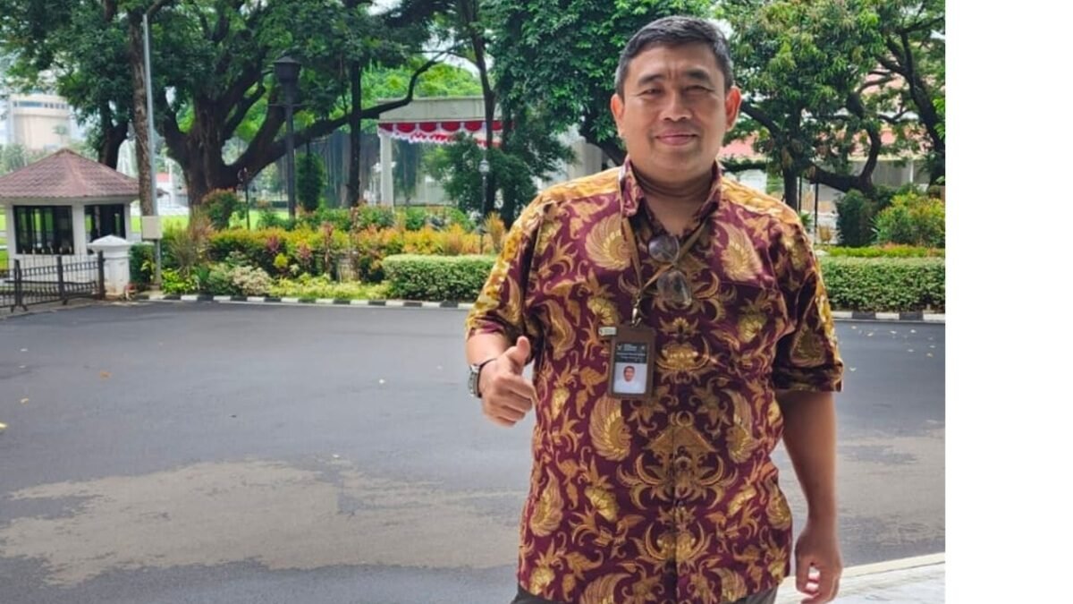 No Kings, atau Kita yang Menciptakan Raja?