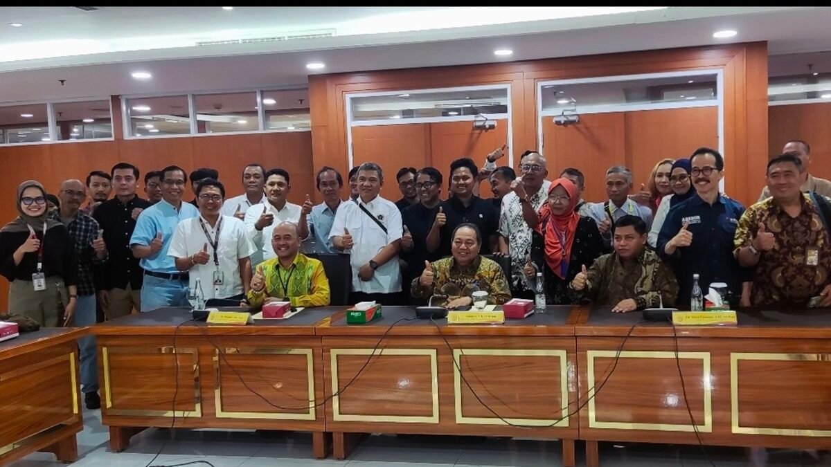 Tiga Juru Bicara Mahkamah Agung RI Bincang Santai dengan Forsimema dan Iwakum