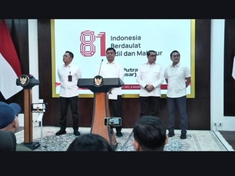 Logo dan Identitas Visual HUT ke-81 RI Resmi Diluncurkan, Usung Semangat Persatuan dalam Keberagaman Logo dan Identitas Visual HUT ke-81 RI Resmi Diluncurkan, Usung Semangat Persatuan dalam Keberagaman