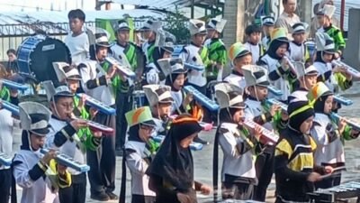 Belajar Literasi dari Empang dan Rakit Galon