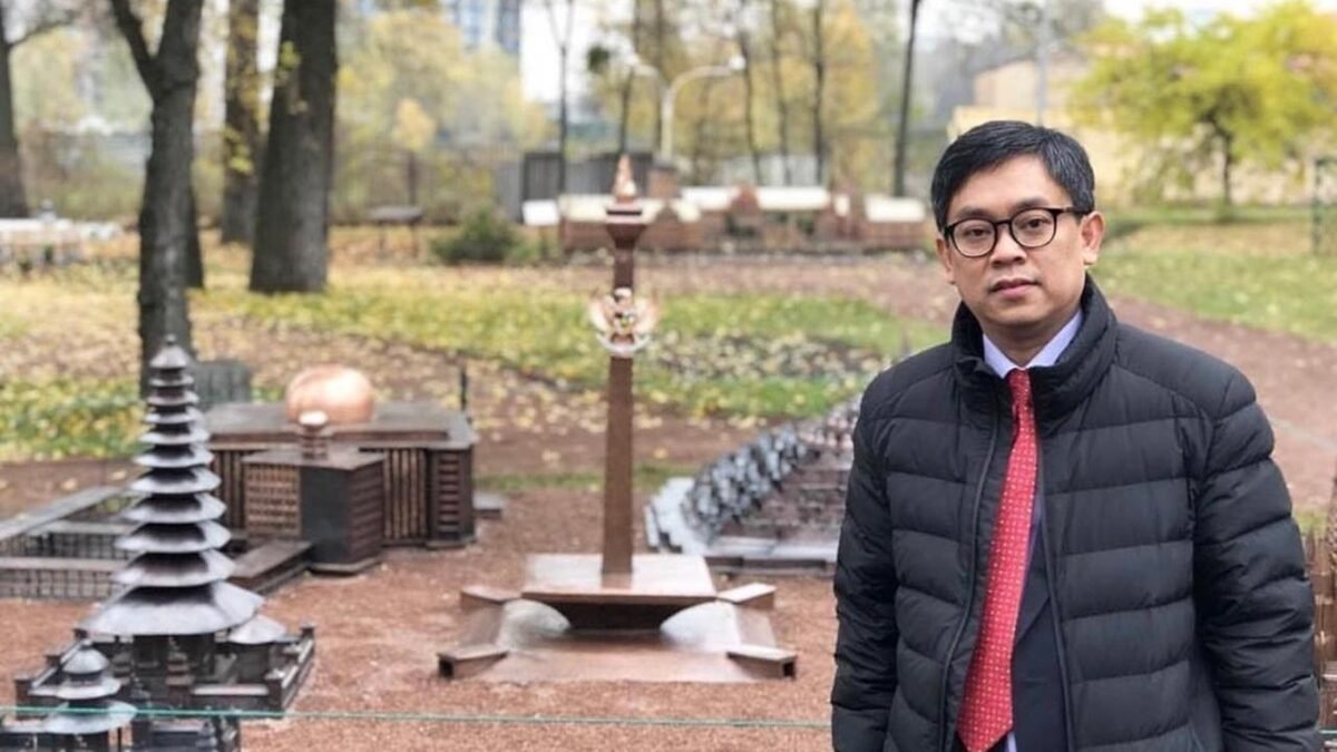 Yusran Hadromi dan Diplomasi yang Tak Berhenti pada Jabatan
