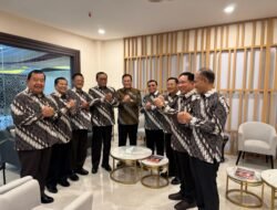 Salam Para Kepala BNN Lintas Generasi untuk Kapolri: Silaturahmi Jenderal, Menyambung Pengabdian kepada Negeri Salam Para Kepala BNN Lintas Generasi untuk Kapolri: Silaturahmi Jenderal, Menyambung Pengabdian kepada Negeri